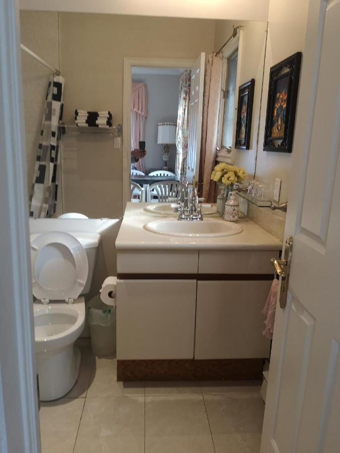 Lakeview Private Suite-Twin Or King Tottenham Екстер'єр фото